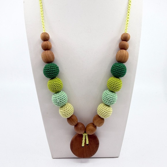Jewelry - Y2K Ombre Green Crochet Bead & Wood Statement Necklace Artisan Jewelry Gift